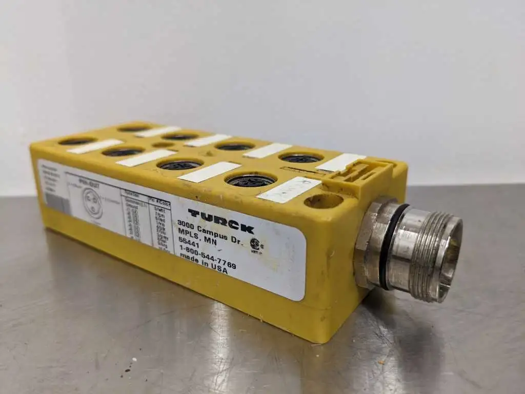 Turck VBKB 80-CS12 Junction Block 8 Port