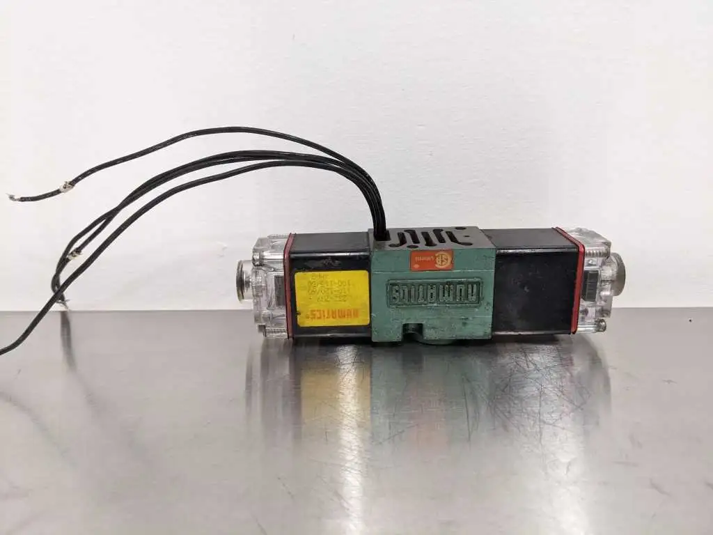 Numatics 237-289 Dual Solenoid with Valve Block 150 PSIG 100, 110, 115, 120, VAC