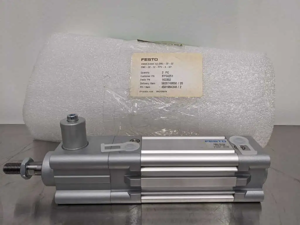 Festo DNC-32-32-PPV-A-KP Pneumatic Cylinder 125mm stroke 32mm diameter 163302 M760