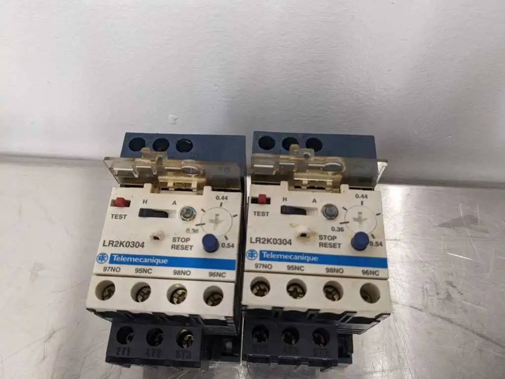 2 Pack Telemecanique LR2K0304 Adjustable Relay Schneider