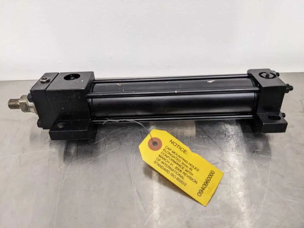 Parker 32 CCHMIRLS27MC 150.0 D 3344 Hydraulic Cylinder 210 bar Series HMI