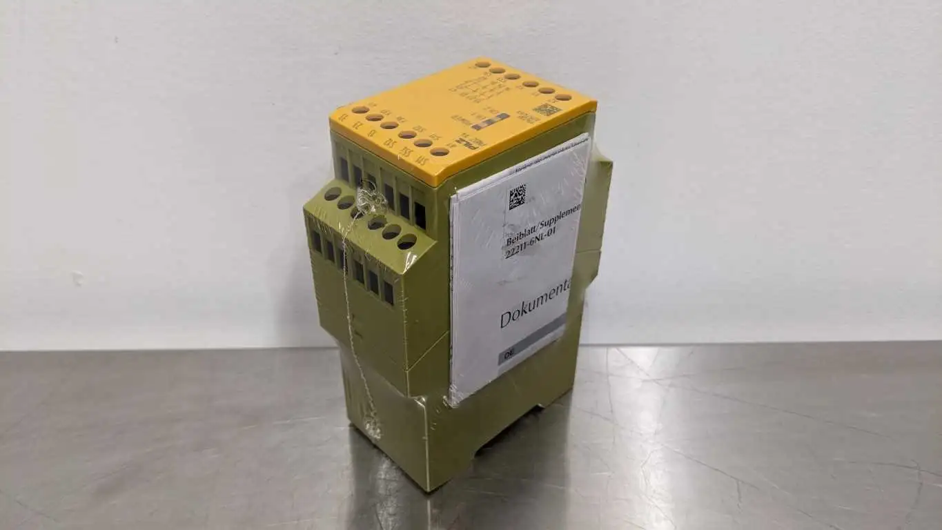 Pilz PNOZ X4 24VDC 3n/o 1n/c Safety Relay 774730