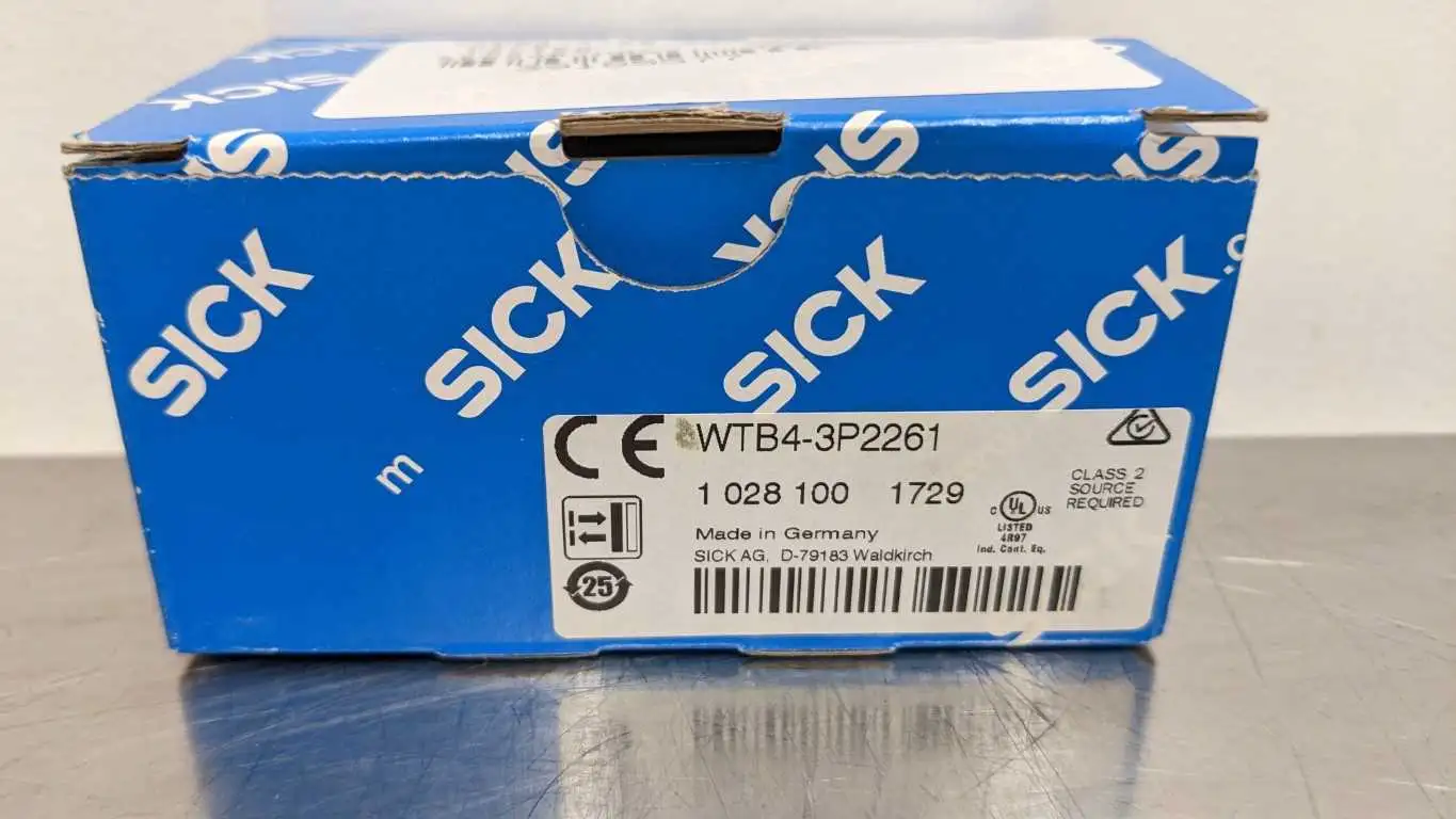 Sick WTB4-3P2261 Photoelectric Sensor W4-3 1028100 1729 New in Box