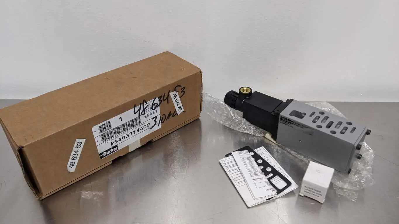 Parker PS4037144CP Pneumatic Valve HI COM REG 1-30 PSI W/LG GAGES