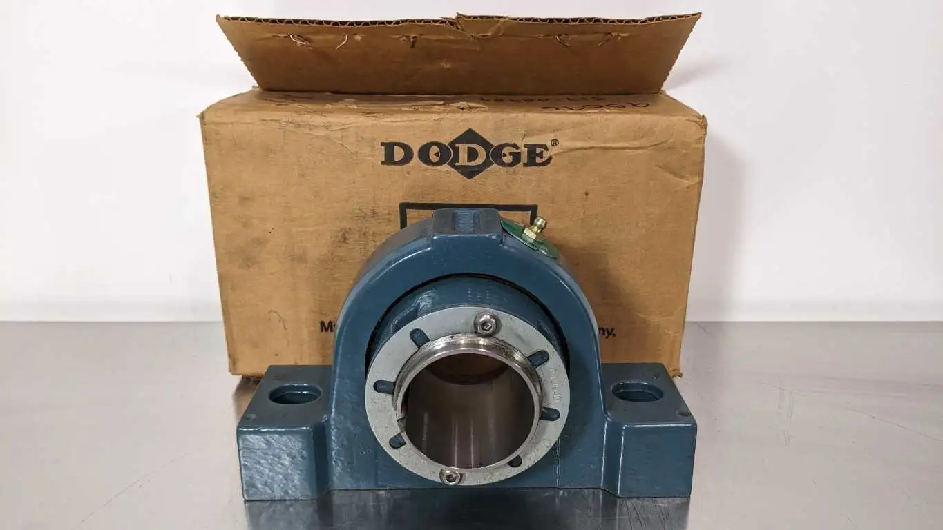 Dodge 069412 P2B-IP-203R Pillow Block Bearing 2-3/16 Inch NIB