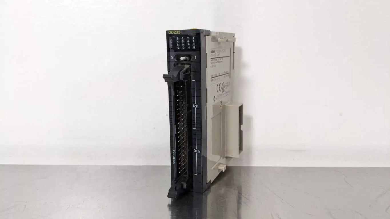 Omron CJ1W-OD233 Output Module 16 Outputs