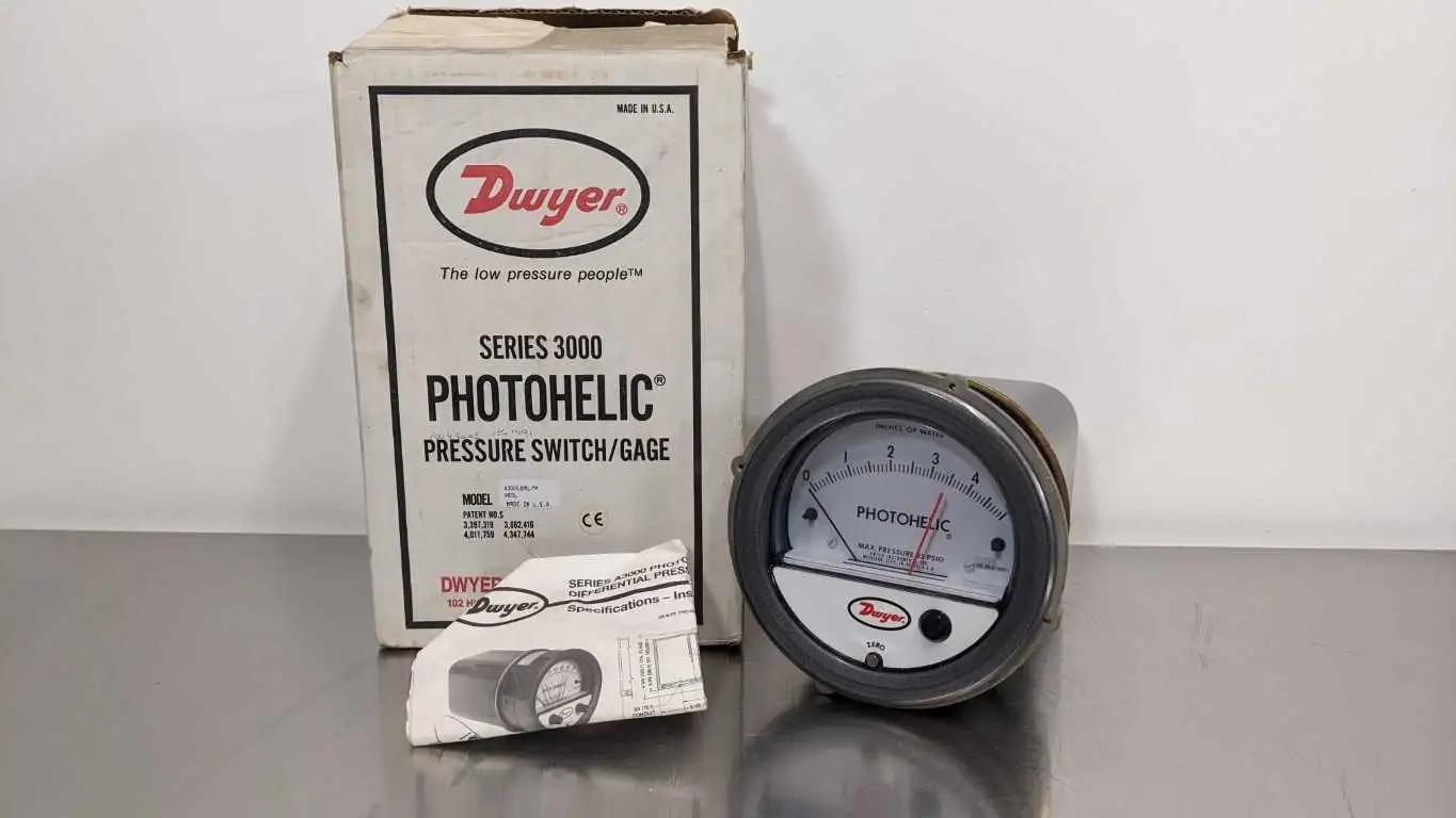 Dwyer A3005-SRL-TP Photohelic Pressure Switch Gage 25PSIG 120VAC 10A Series 3000