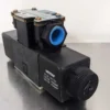 Vickers DG4V-3S-6C-M-FW-B5-60 Directional Control Valve Eaton Solenoid