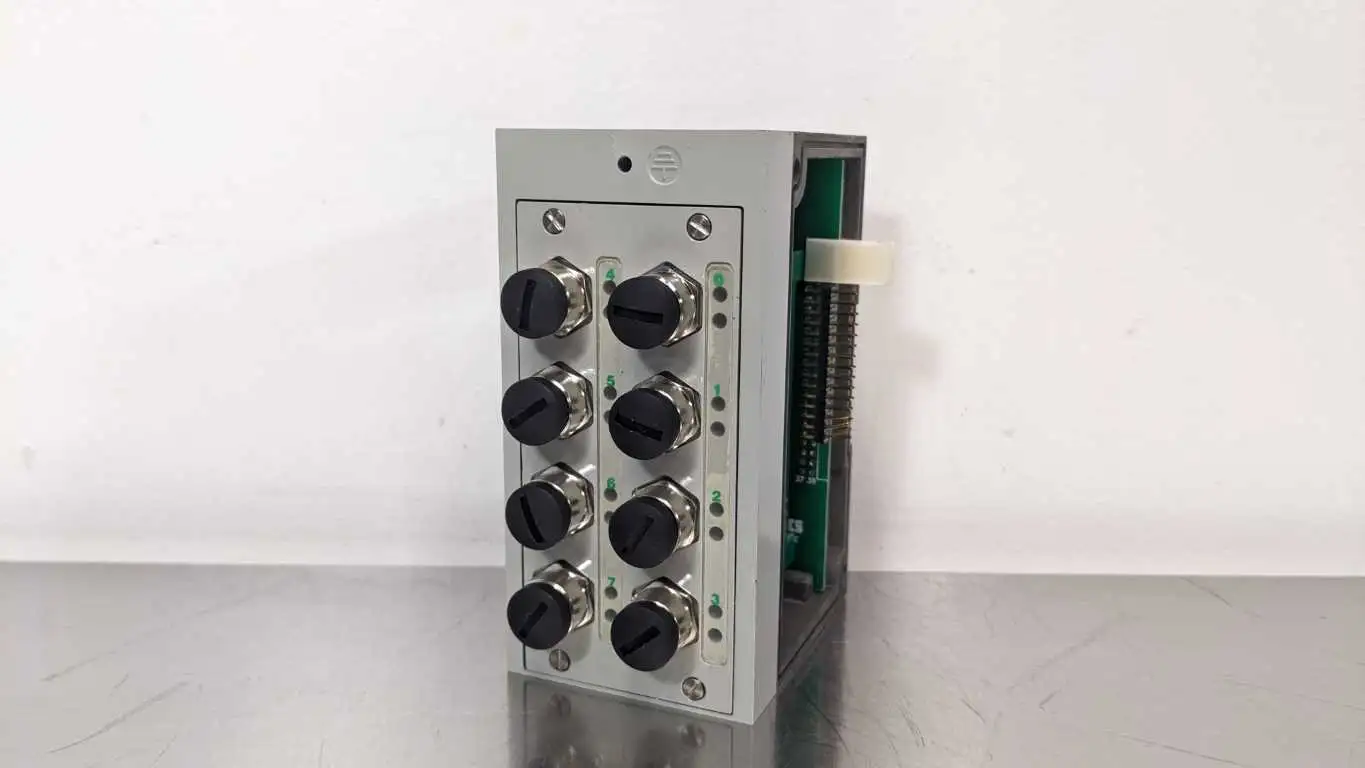 Numatics 239-1315 Output Module 8 Ports 4 Pin 8 VDC 0.5A