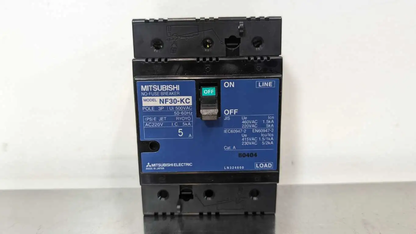 Mitsubishi NF30-KC 5A Circuit Breaker 5A 500VAC 5A 3 Pole No-Fuse 500VAC