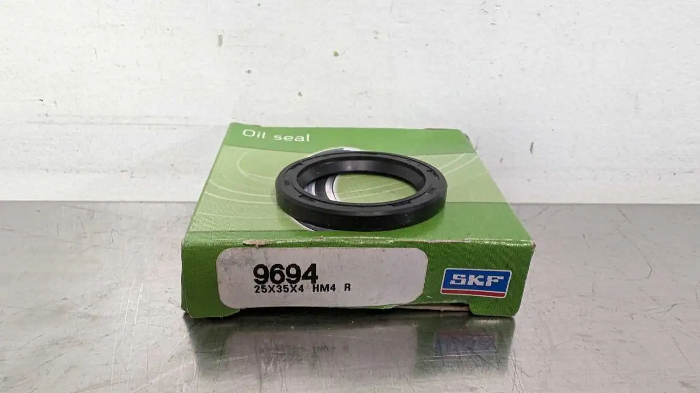 SKF 9694 Oil Seal CR