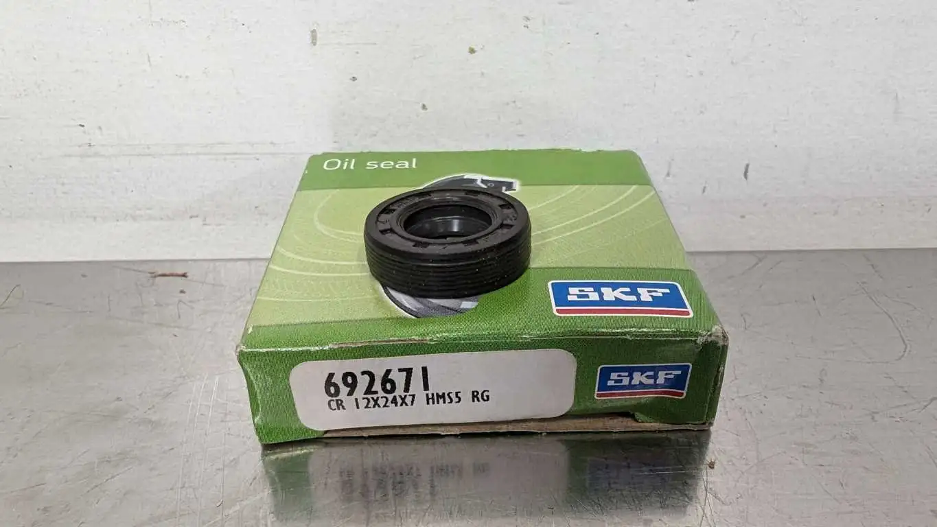 SKF 692671 Oil Seal CR