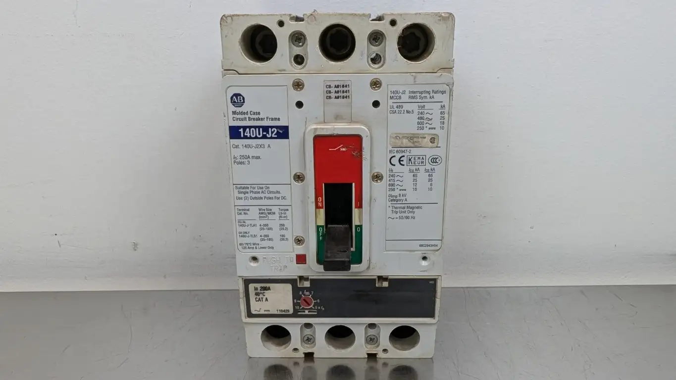 Allen-Bradley 140U-J2D3-D20 Molded Circuit Breaker 140U-J2X3 Ser A 250A