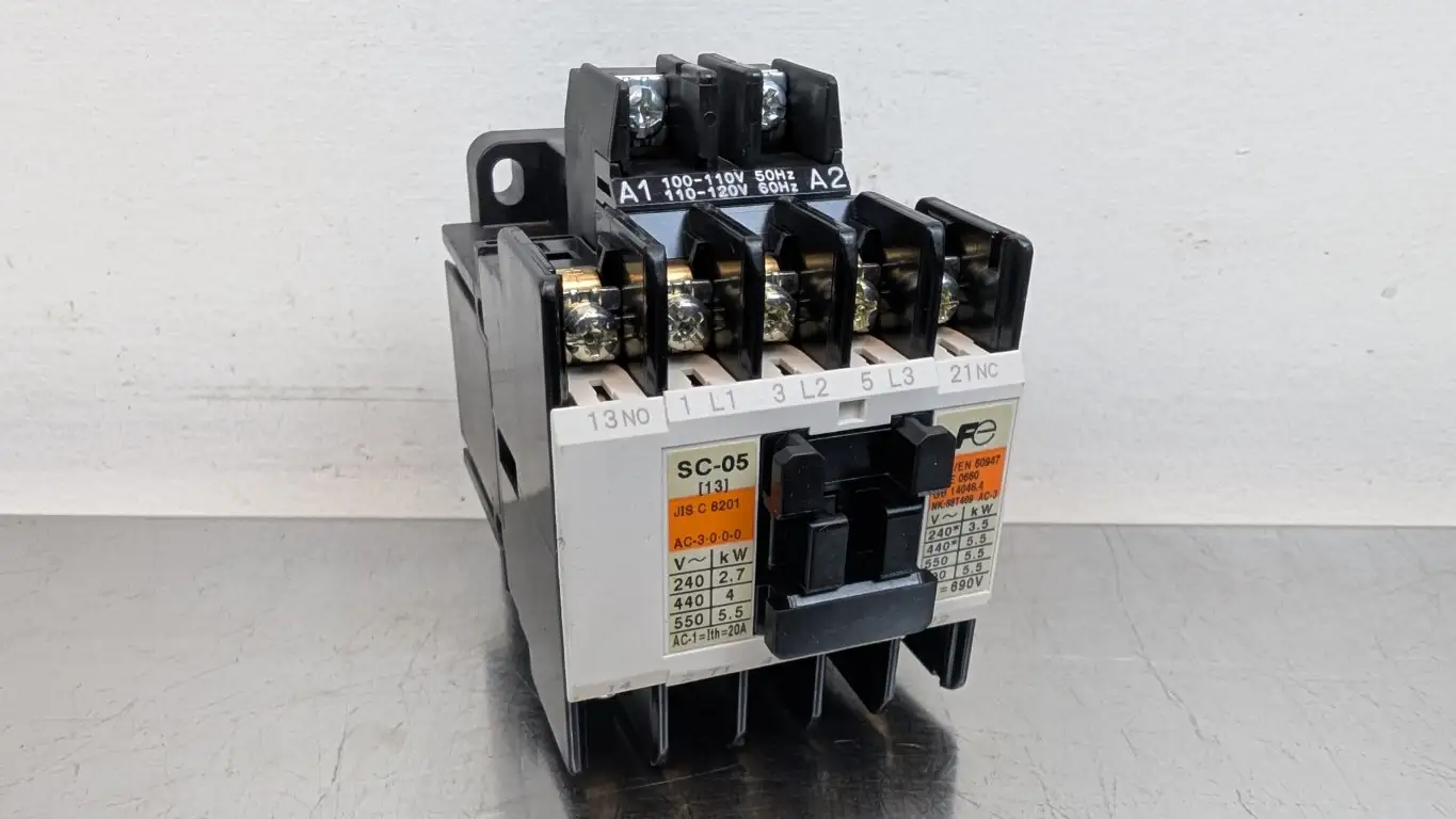 Fuji SC-05 Magnetic Contactor 1NO 1NC 100-110/110-120VAC Coil 20A