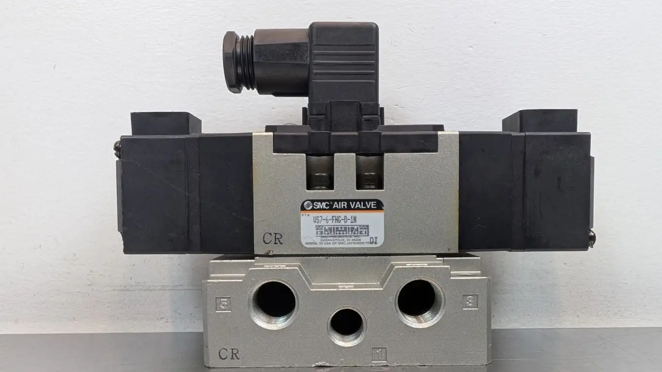 SMC VS7-6-FHG-D-1N Pilot Solenoid Valve 100VAC Coil