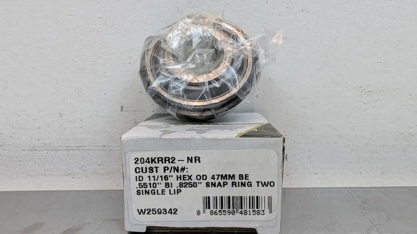 Peer 204KRR2-NR Deep Groove Ball Bearing 0.6875″ ID 47mm OD 0.8250″ Wide w/ Snap Ring