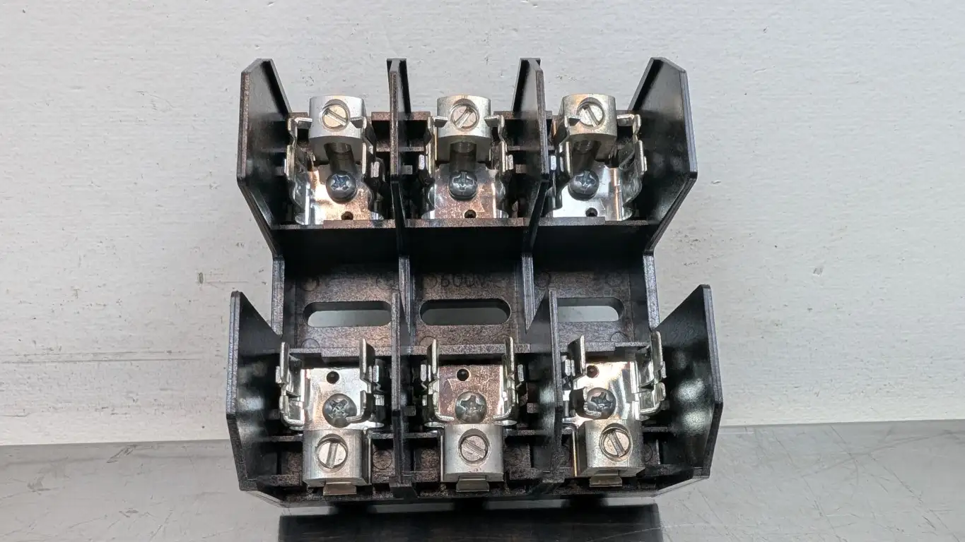 Square D 9080 FB3611J Fuse Holder Block Class J 600V 30A 3 Pole