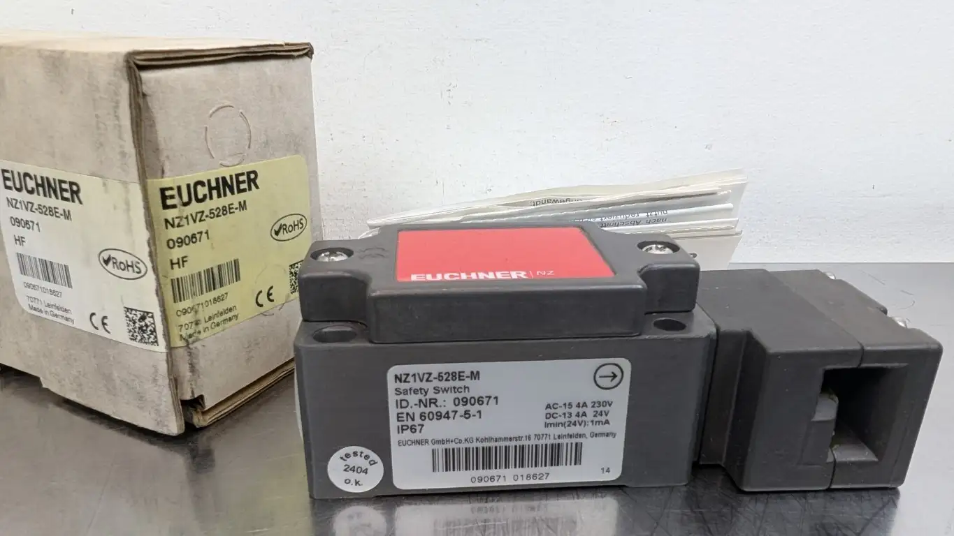 Euchner NZ1VZ-528E-M Safety Interlock Switch 090671 230VAC/24VDC 4A